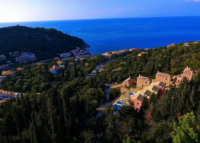 View Áyios Nikítas