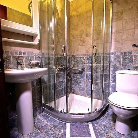 View Áyios Nikítas