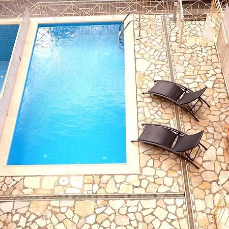 View * Άγιος Νικήτας