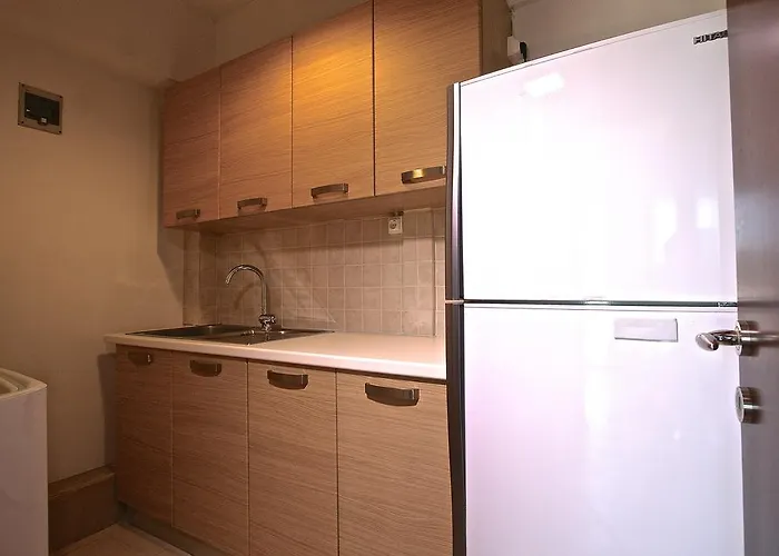 View Áyios Nikítas